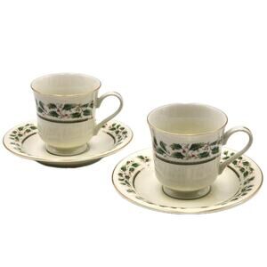 Royal Limited HOLLY HOLIDAY Cup & Saucer 2 Sets Japan 4 Total Pieces Fine China
